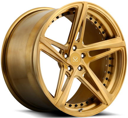ล้อขอบ 2 ชิ้นขอบสีเงินไฮเปอร์สีดำ Chevrolet Corvette C8 Staggered 21inch
