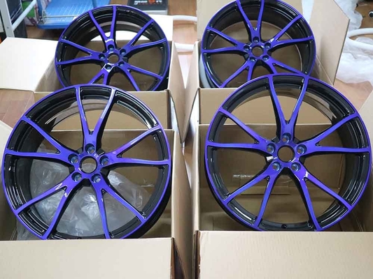 ล้อแม็กฟอร์จ 1 ชิ้นขนาด 22x10.5 สีดำและน้ำเงินแบบสั่งทำพิเศษสำหรับ Audi RS4